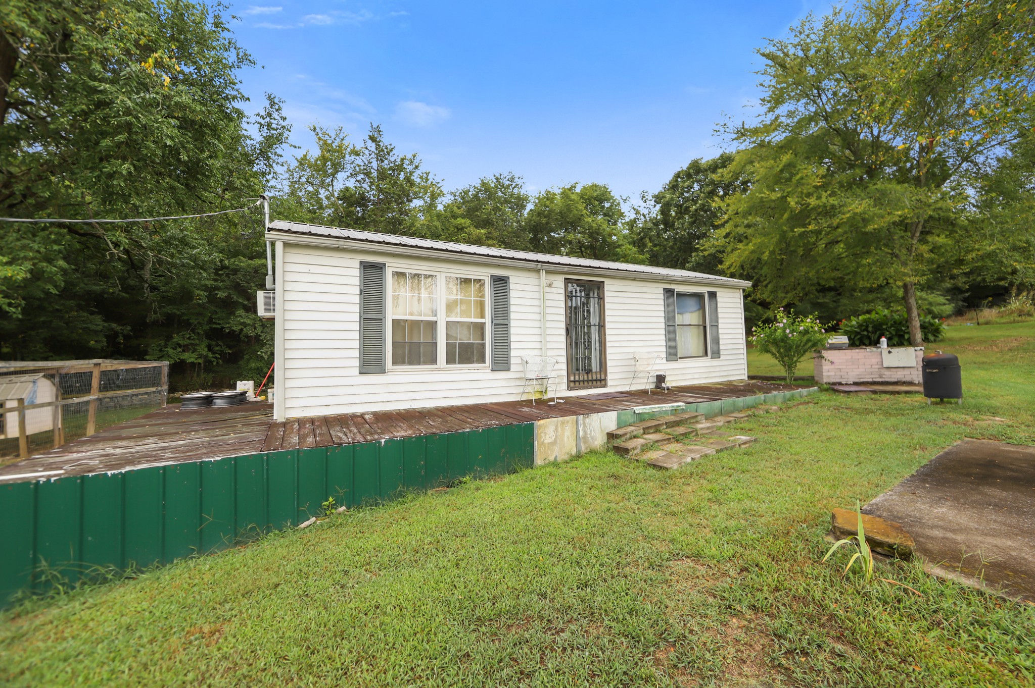124 Shipper Road Lebanon, TN 37087 - Photo 21 of 29 a house view with a garden space