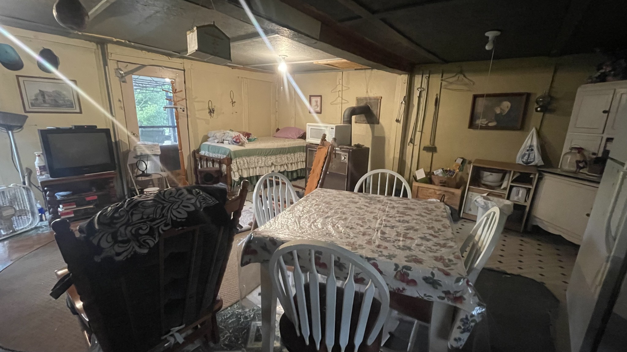 124 Shipper Road Lebanon, TN 37087 - Photo 27 of 29 a view of a dining room with furniture
