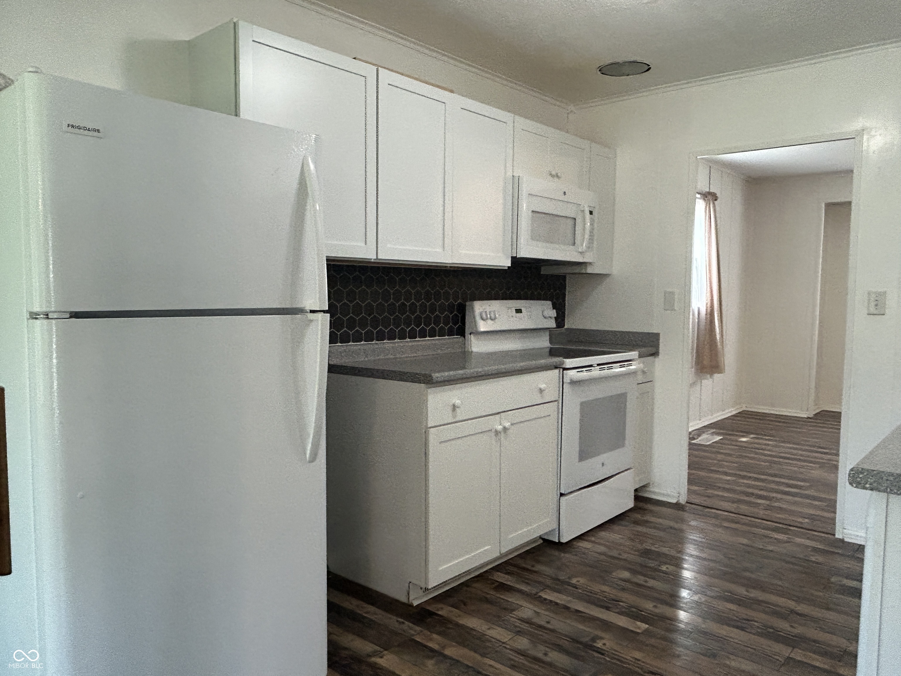 515 South Broadway Street Pendleton, IN 46064 - Photo 11 of 37