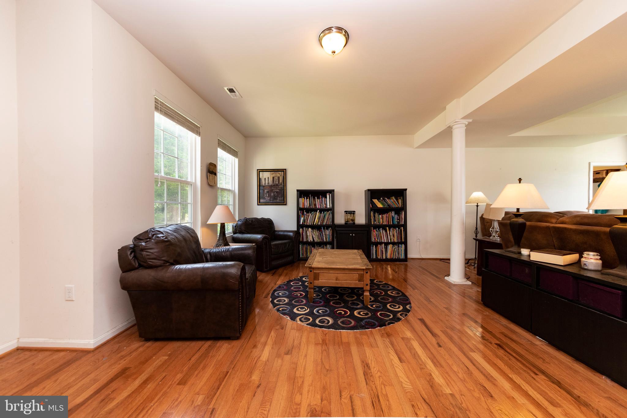 196 Woods Road Chester, MD 21619 - Photo 11 of 44 Sitting Room