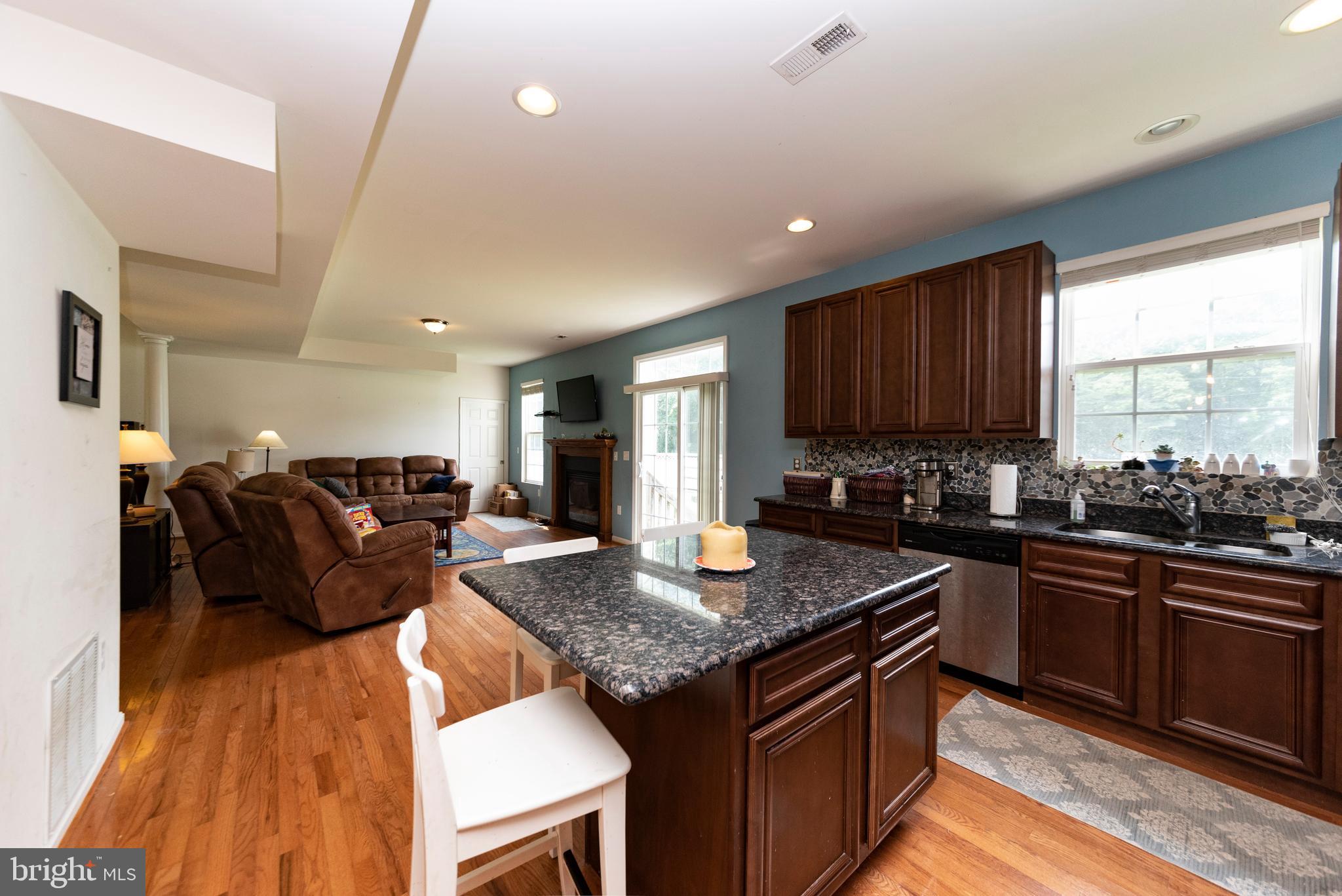 196 Woods Road Chester, MD 21619 - Photo 19 of 44 Kitchen