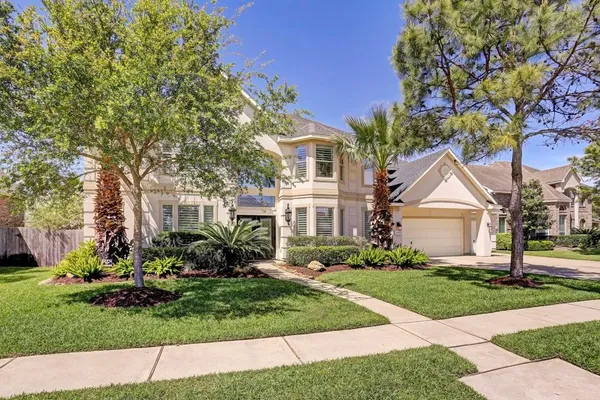 $650,000 | 8127 Sun Terrace Lane, Houston, TX 77095