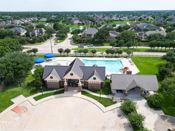 $650,000 | 8127 Sun Terrace Lane, Houston, TX 77095