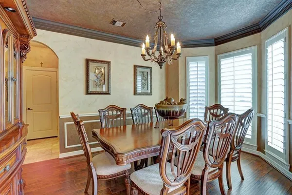 $650,000 | 8127 Sun Terrace Lane, Houston, TX 77095