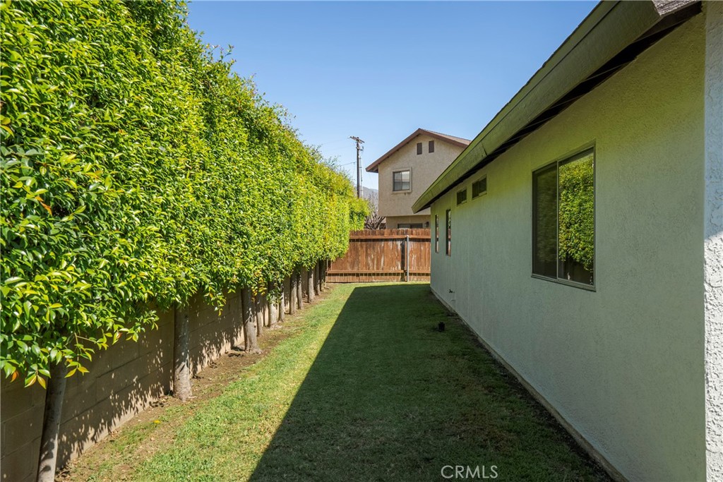 700 West 2nd Street, Unit 2 Azusa, CA 91702 - Photo 36 of 39 a view of yard from a balcony