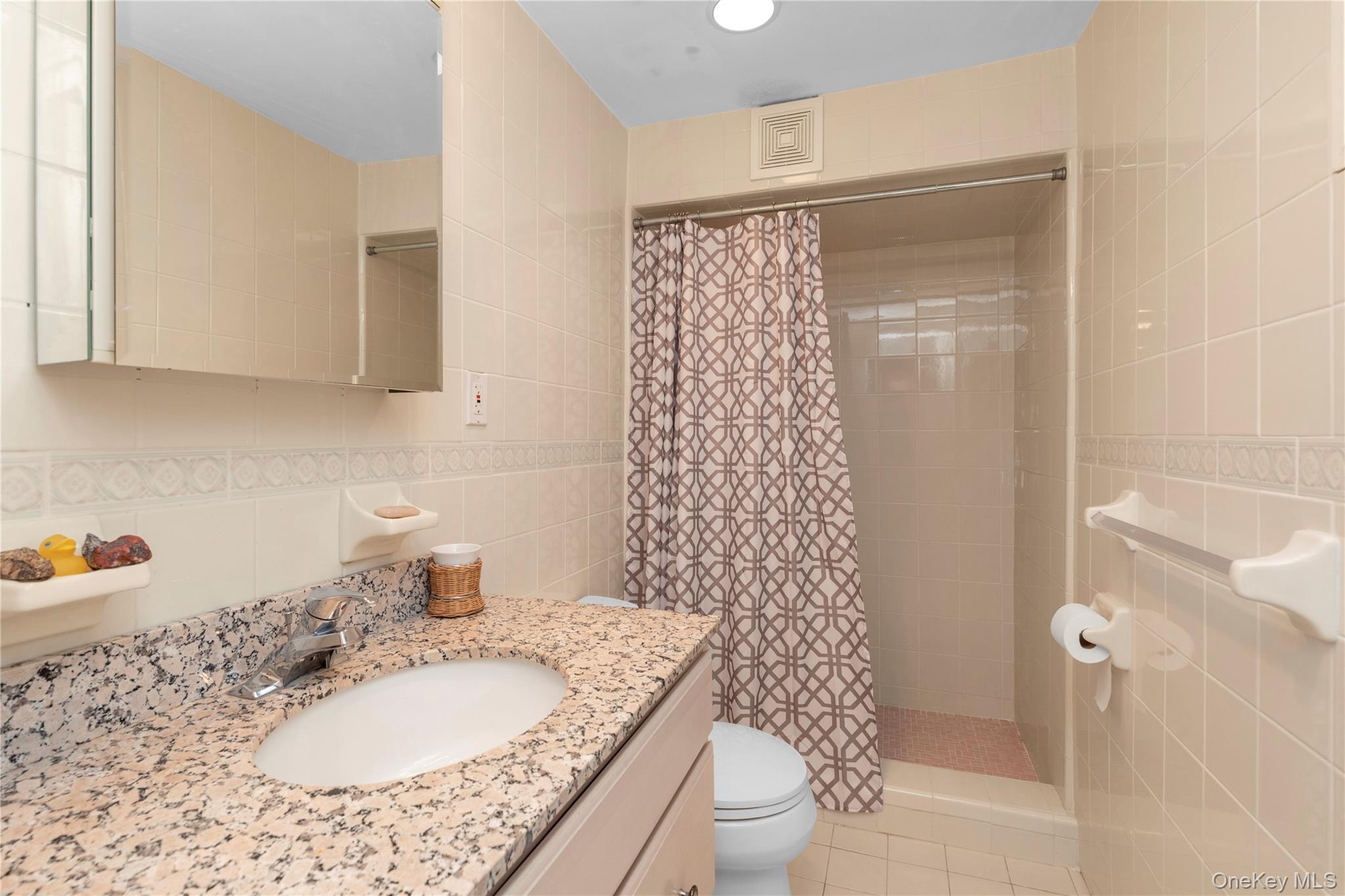 11 N Road Oyster Bay, NY 11771 - Photo 27 of 30