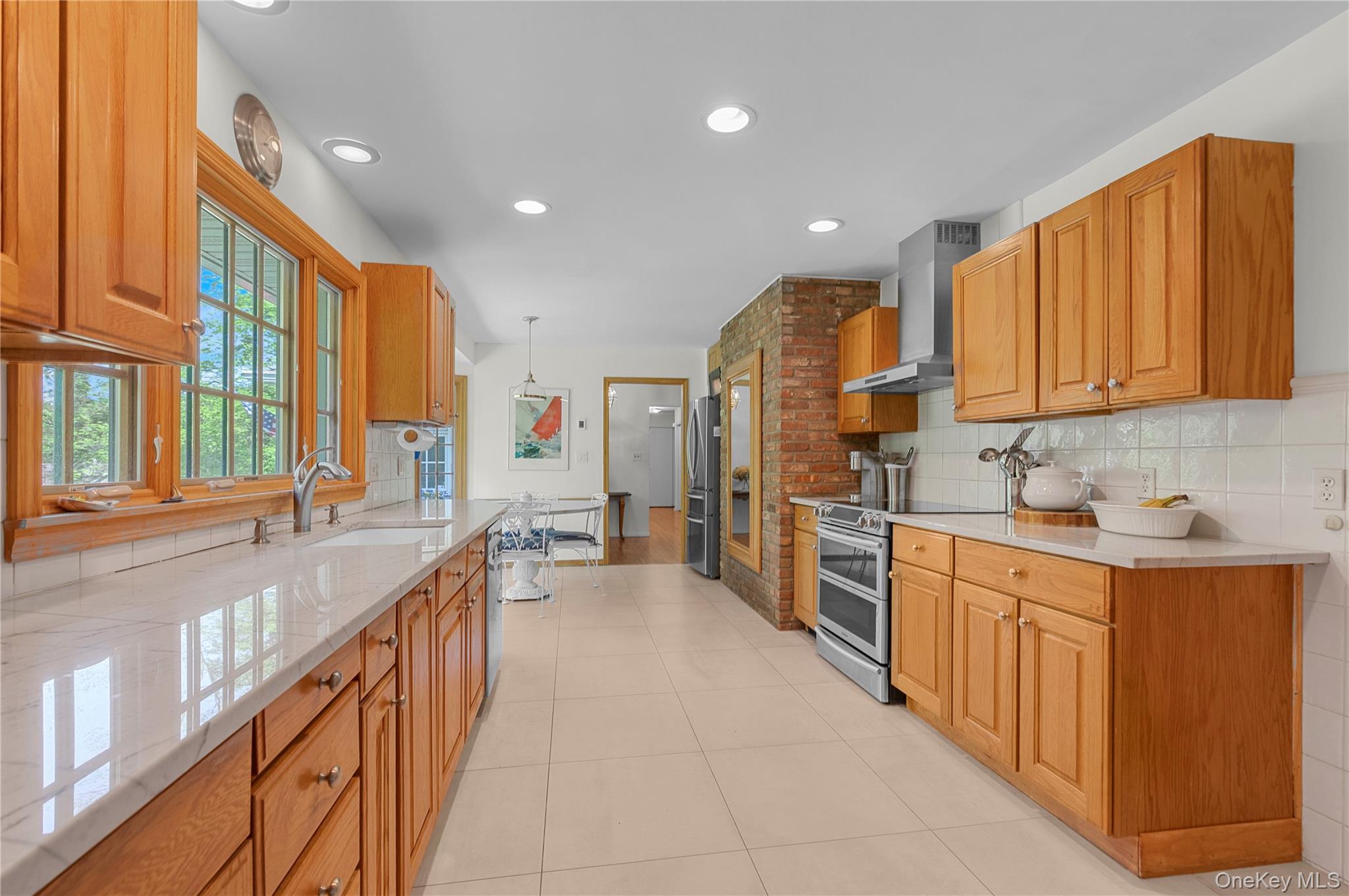 11 N Road Oyster Bay, NY 11771 - Photo 9 of 30