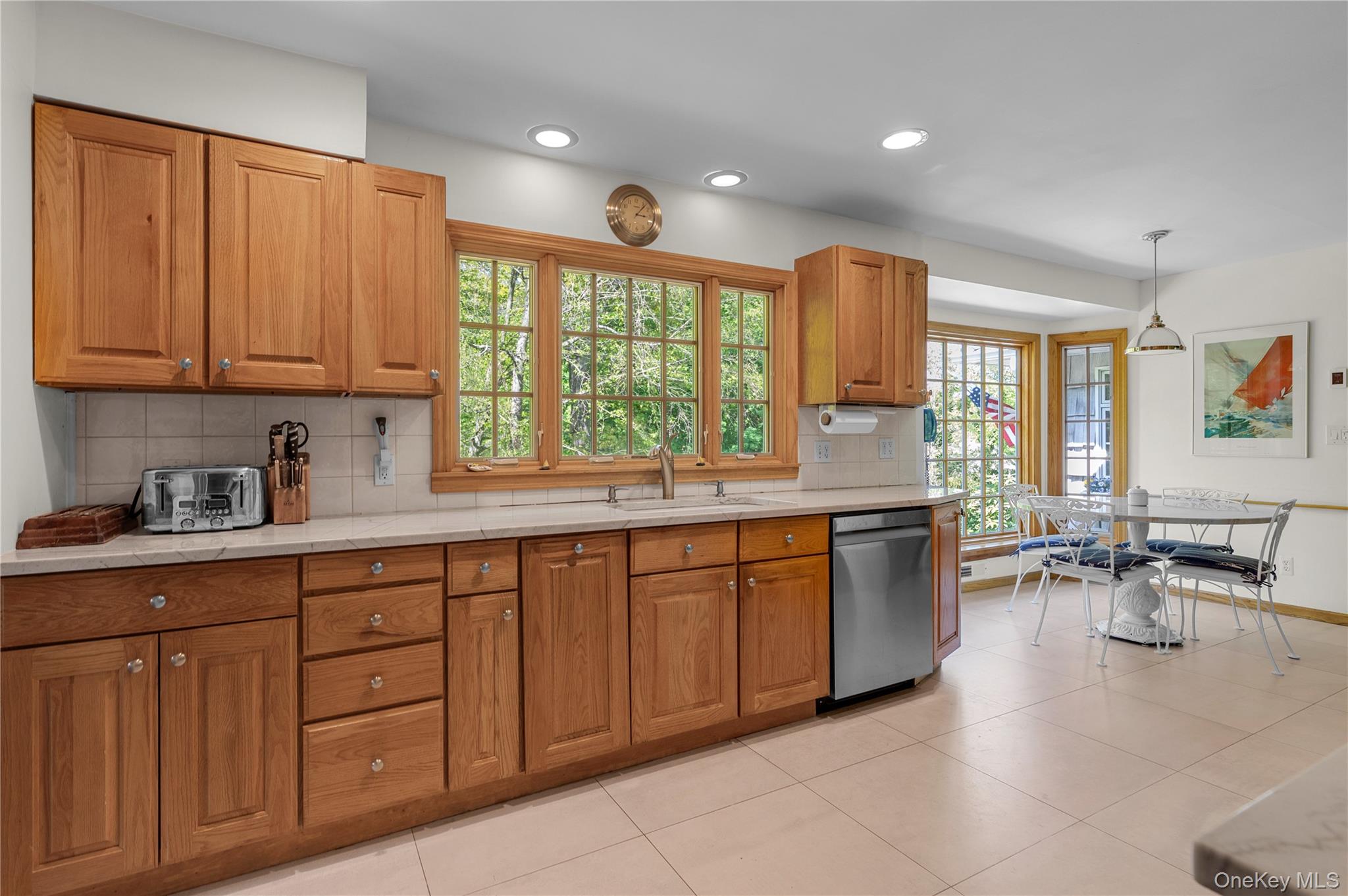 11 N Road Oyster Bay, NY 11771 - Photo 10 of 30