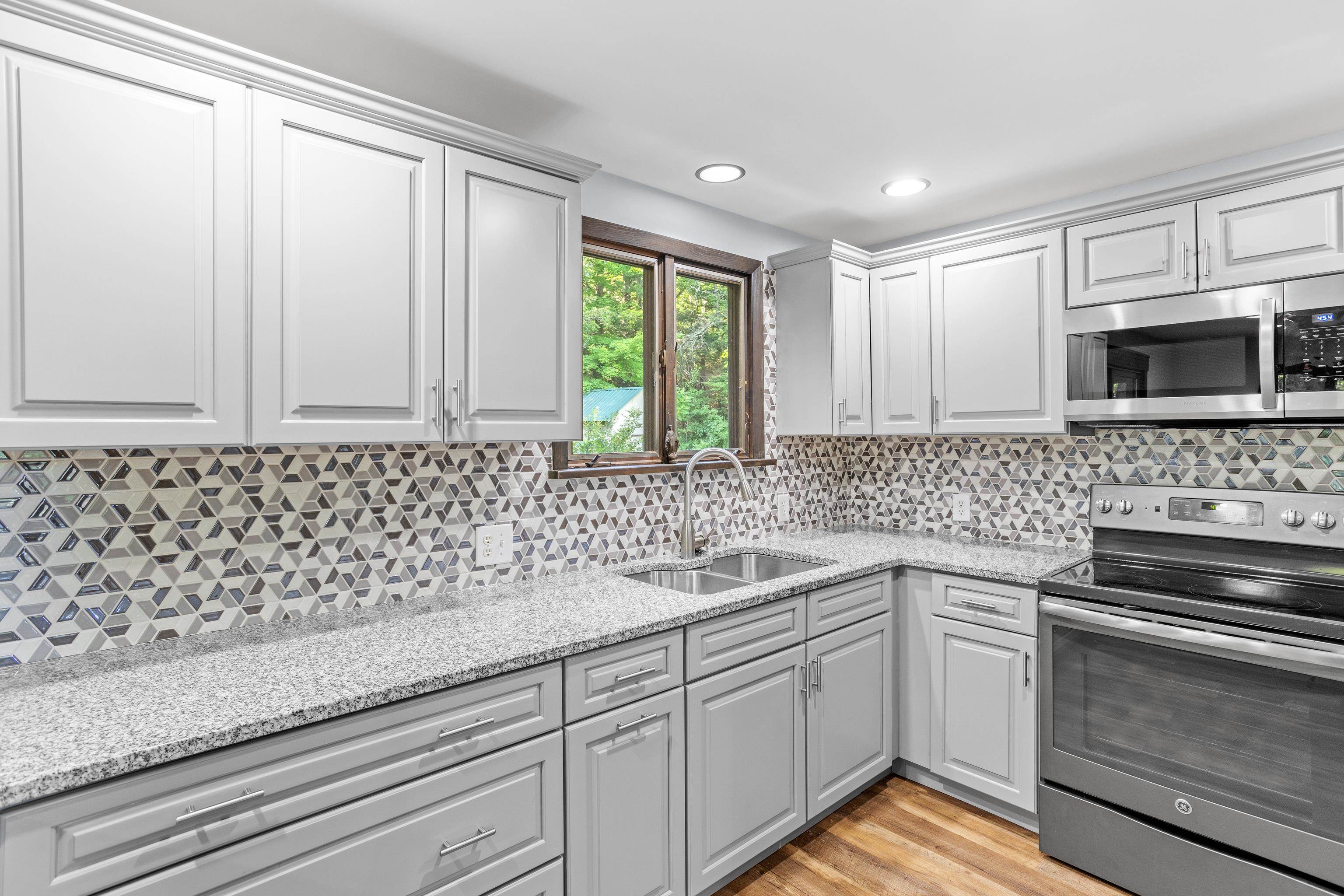 1025 Concord Stage Road Weare, NH 03281 - Photo 14 of 54