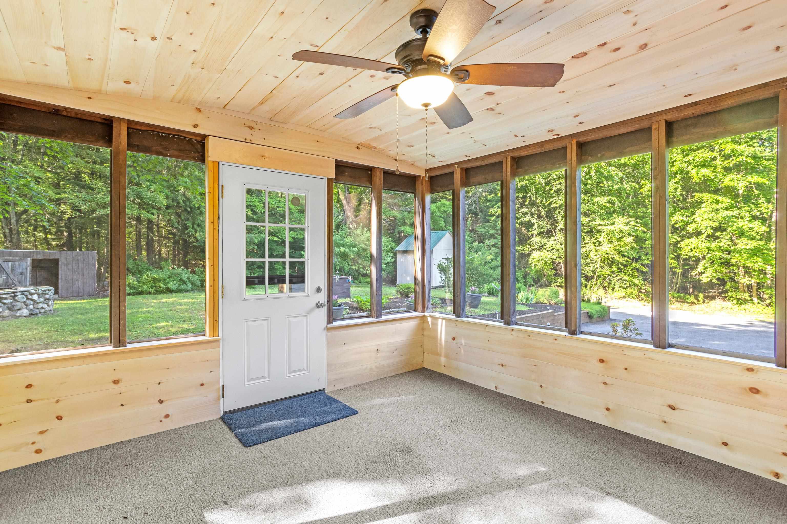 1025 Concord Stage Road Weare, NH 03281 - Photo 21 of 54