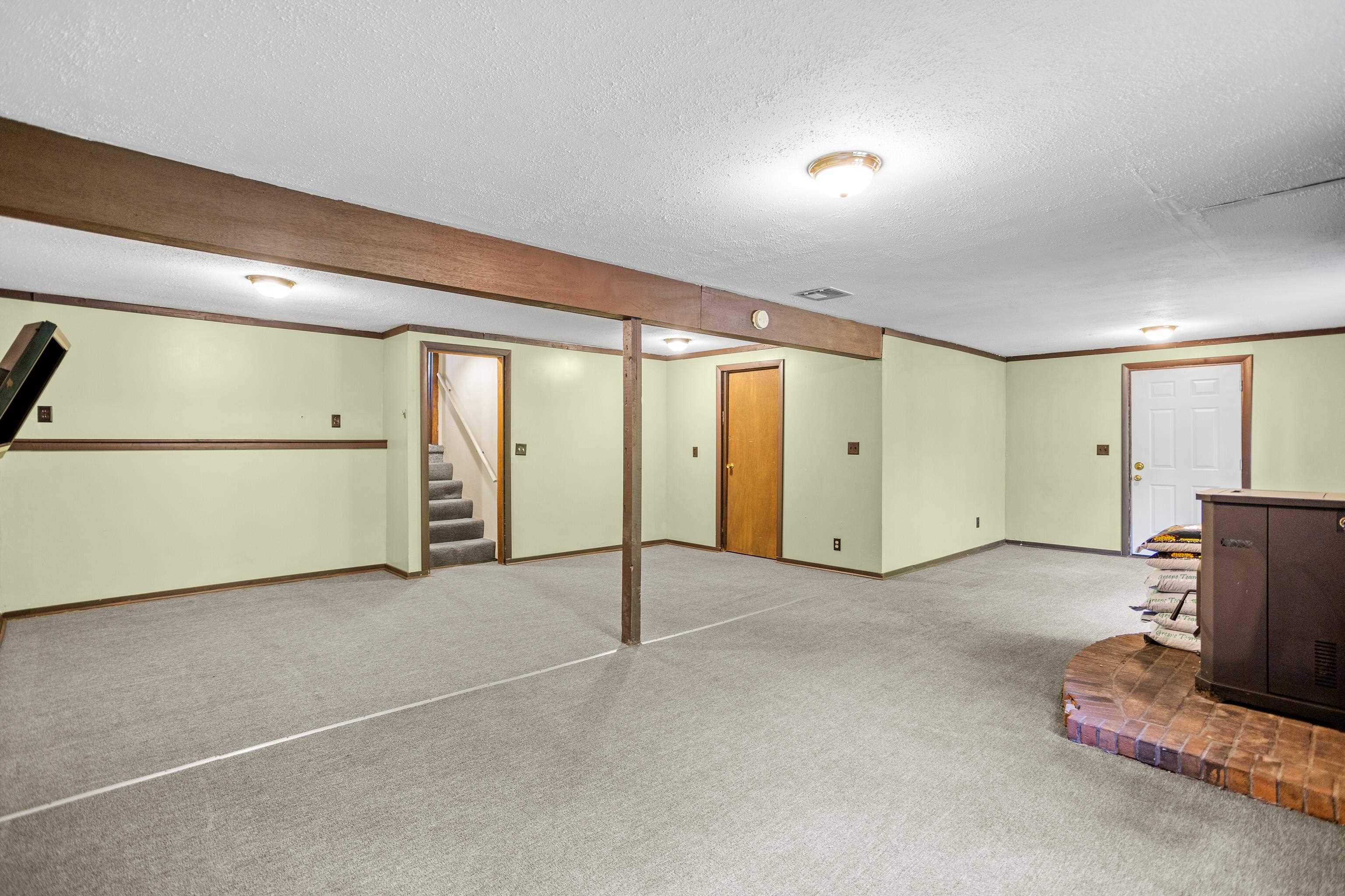 1025 Concord Stage Road Weare, NH 03281 - Photo 46 of 54