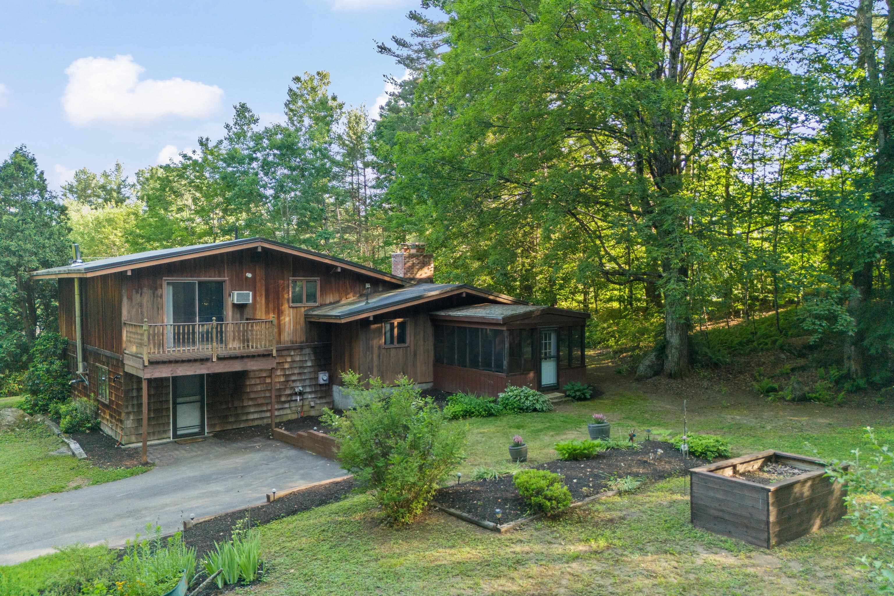1025 Concord Stage Road Weare, NH 03281 - Photo 7 of 54