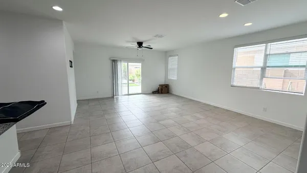 $1,750 | 40145 West Hillman Drive, Maricopa, AZ 85138