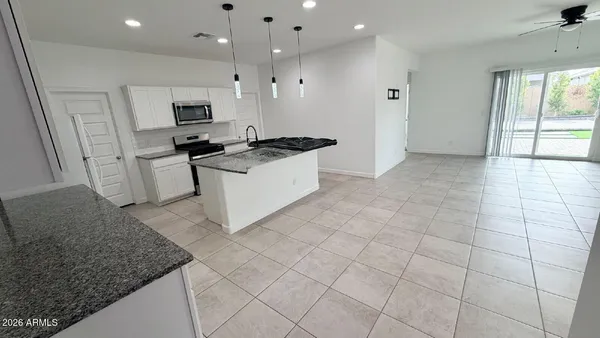 $1,750 | 40145 West Hillman Drive, Maricopa, AZ 85138