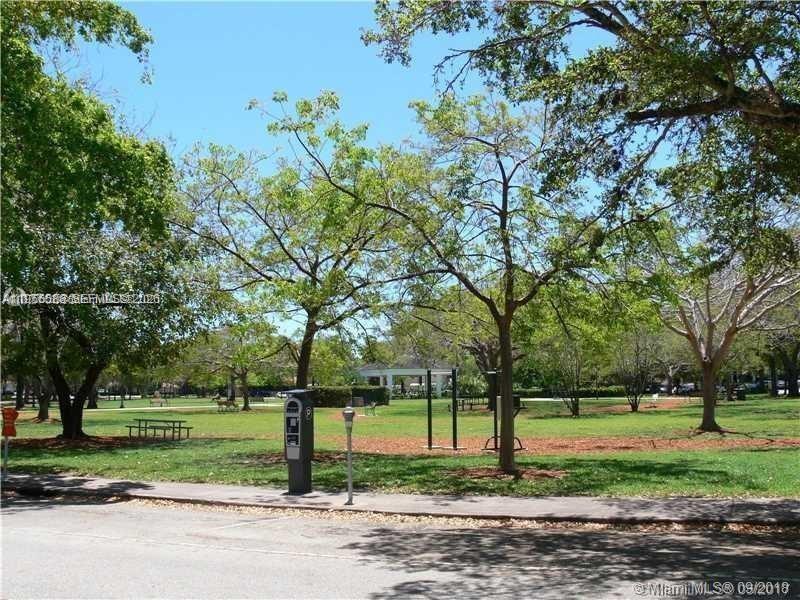 6511 Santona Street, Unit C8 Coral Gables, FL 33146 - Photo 19 of 21