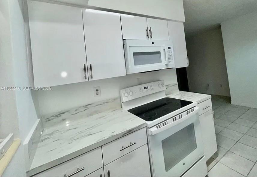 6511 Santona Street, Unit C8 Coral Gables, FL 33146 - Photo 8 of 21