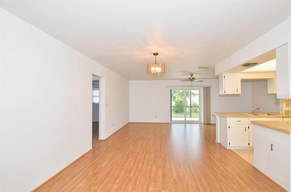 1379 Everest Road Venice, FL 34293 - Photo 14 of 46