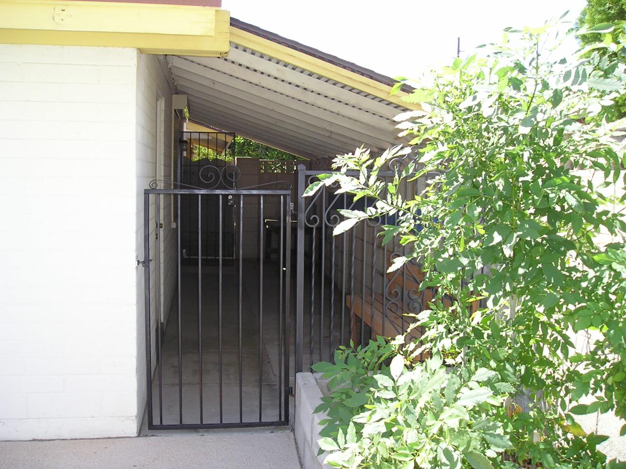 3832 West Griswold Road Phoenix, AZ 85051 - Photo 15 of 15 Side Patio