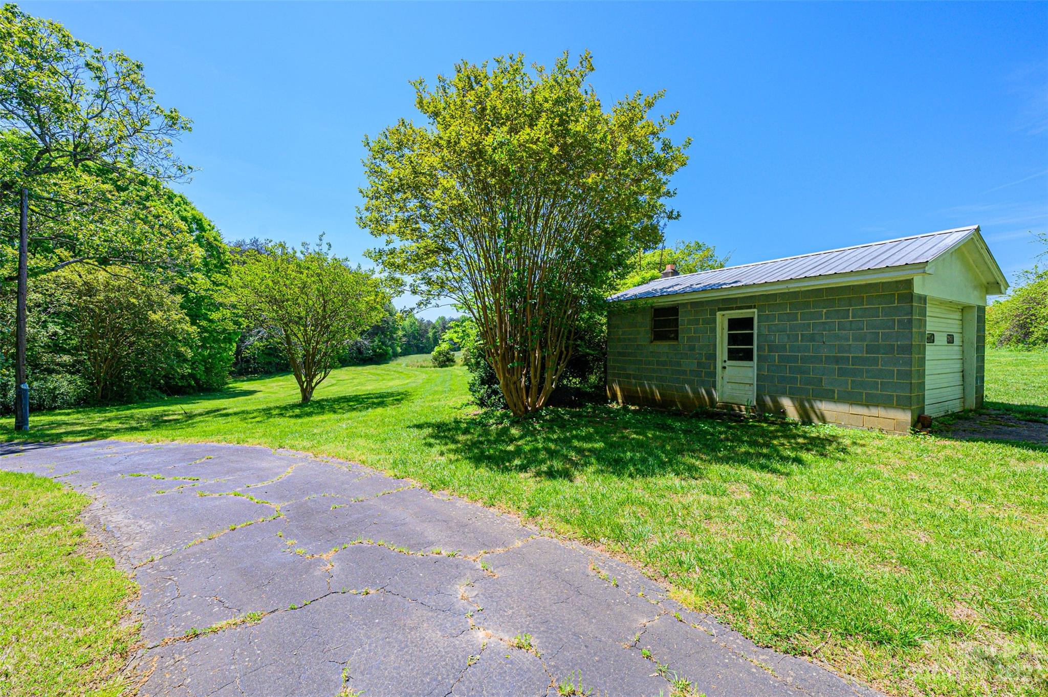 4249 Herman Sipe Road Conover, NC 28613 - Photo 15 of 22 Gallery Image 15