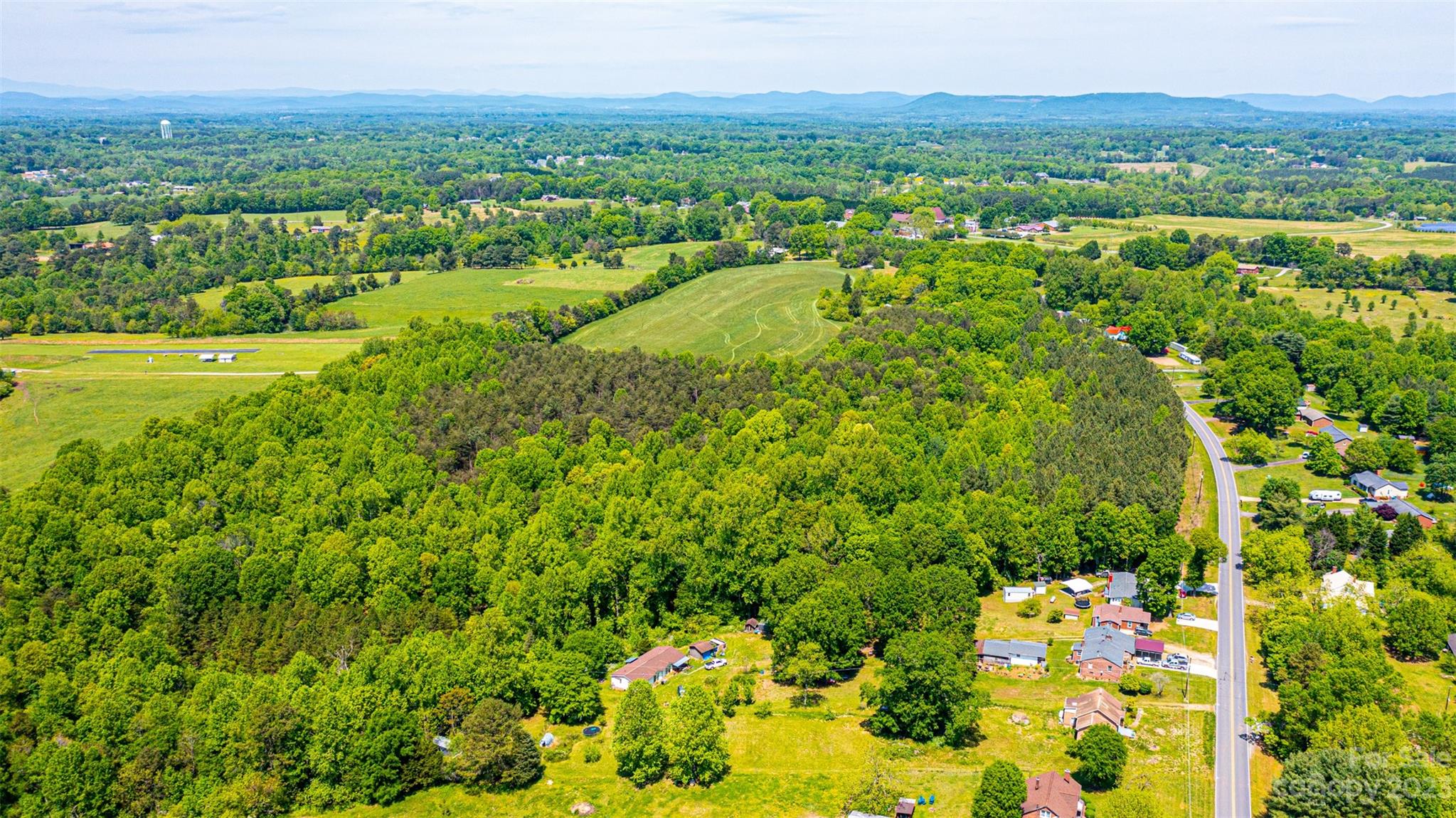 4249 Herman Sipe Road Conover, NC 28613 - Photo 9 of 22 Gallery Image 9