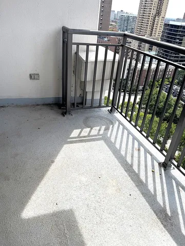 $405,000 | 1322 South Prairie Avenue, Unit 1705, Chicago, IL 60605