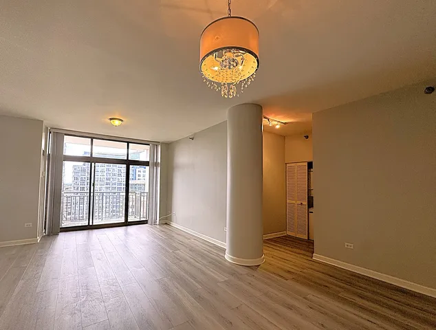 $405,000 | 1322 South Prairie Avenue, Unit 1705, Chicago, IL 60605