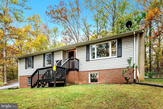 $400,000 | 451 Lakeside Drive, Front Royal, VA 22630