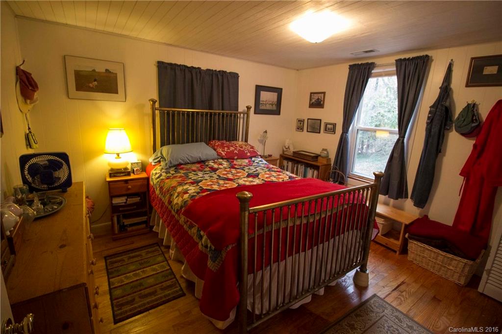 529 Barrett Road Balsam, NC 28707 - Photo 10 of 21 Gallery Image 10