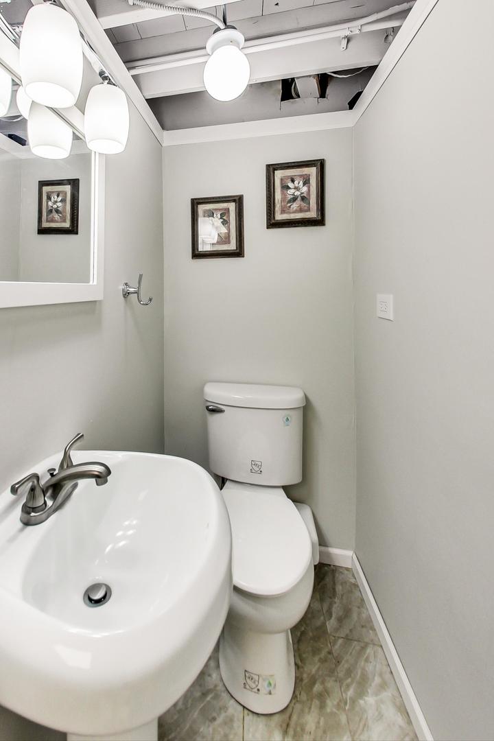 8917 West 24th Street North Riverside, IL 60546 - Photo 36 of 50