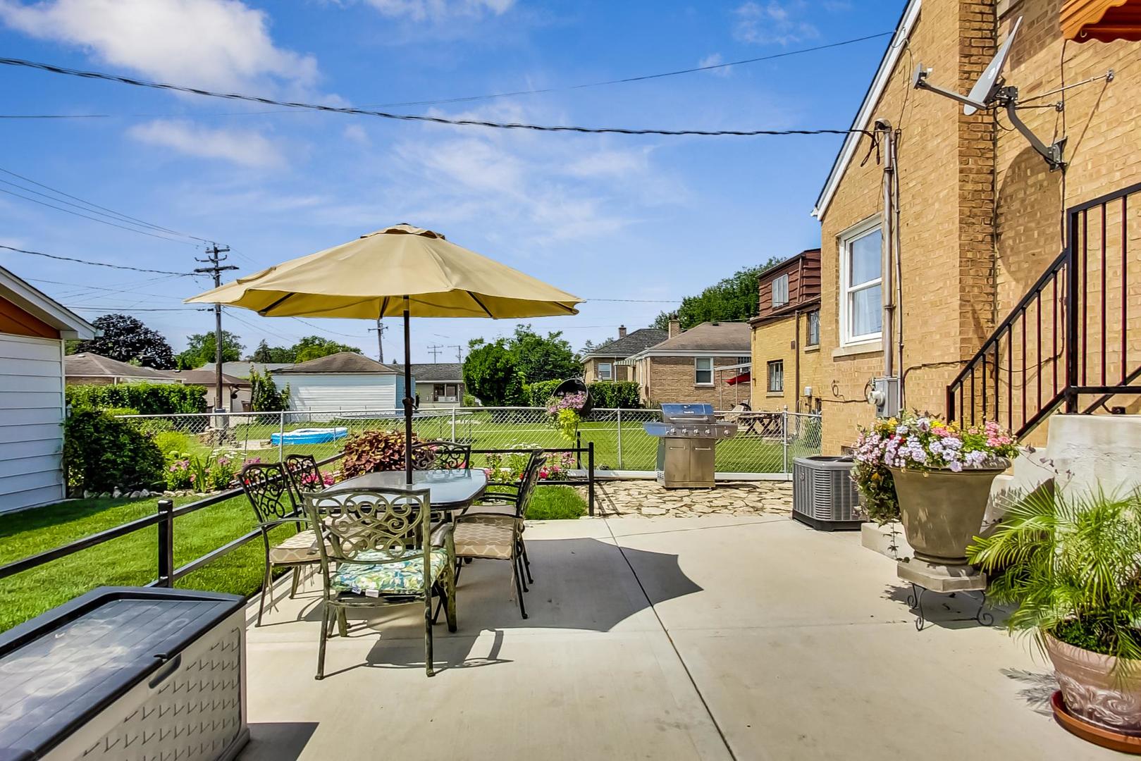 8917 West 24th Street North Riverside, IL 60546 - Photo 44 of 50