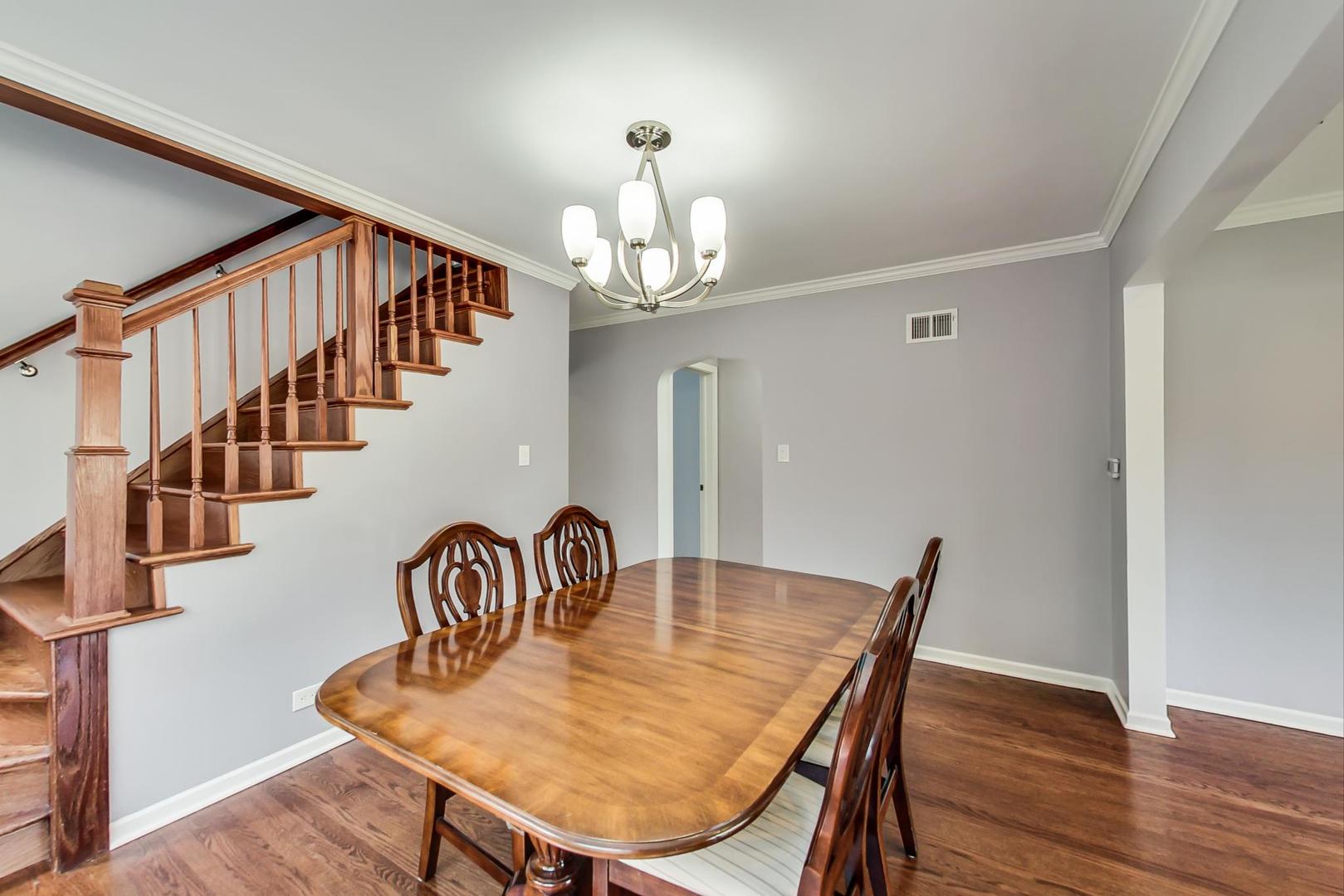 8917 West 24th Street North Riverside, IL 60546 - Photo 10 of 50