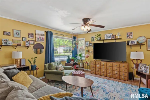 $239,900 | 2125 Brentwood Drive, Springfield, IL 62704