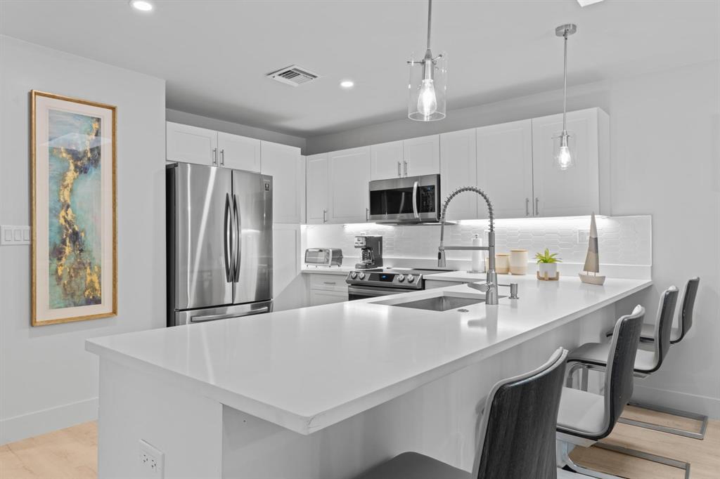 1814 Southeast 7th Street, Unit 1814 Pompano Beach, FL 33060 - Photo 6 of 39