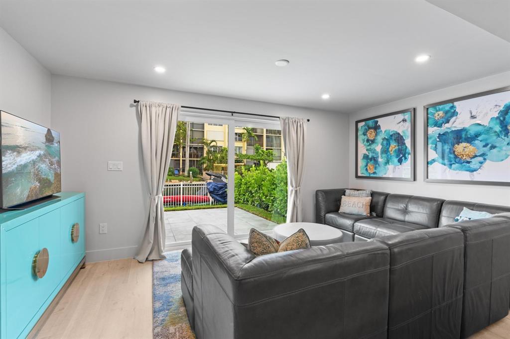 1814 Southeast 7th Street, Unit 1814 Pompano Beach, FL 33060 - Photo 8 of 39