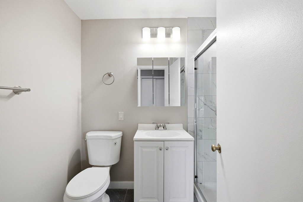 80 Damon Road, Unit 4302 Northampton, MA 01060 - Photo 12 of 25