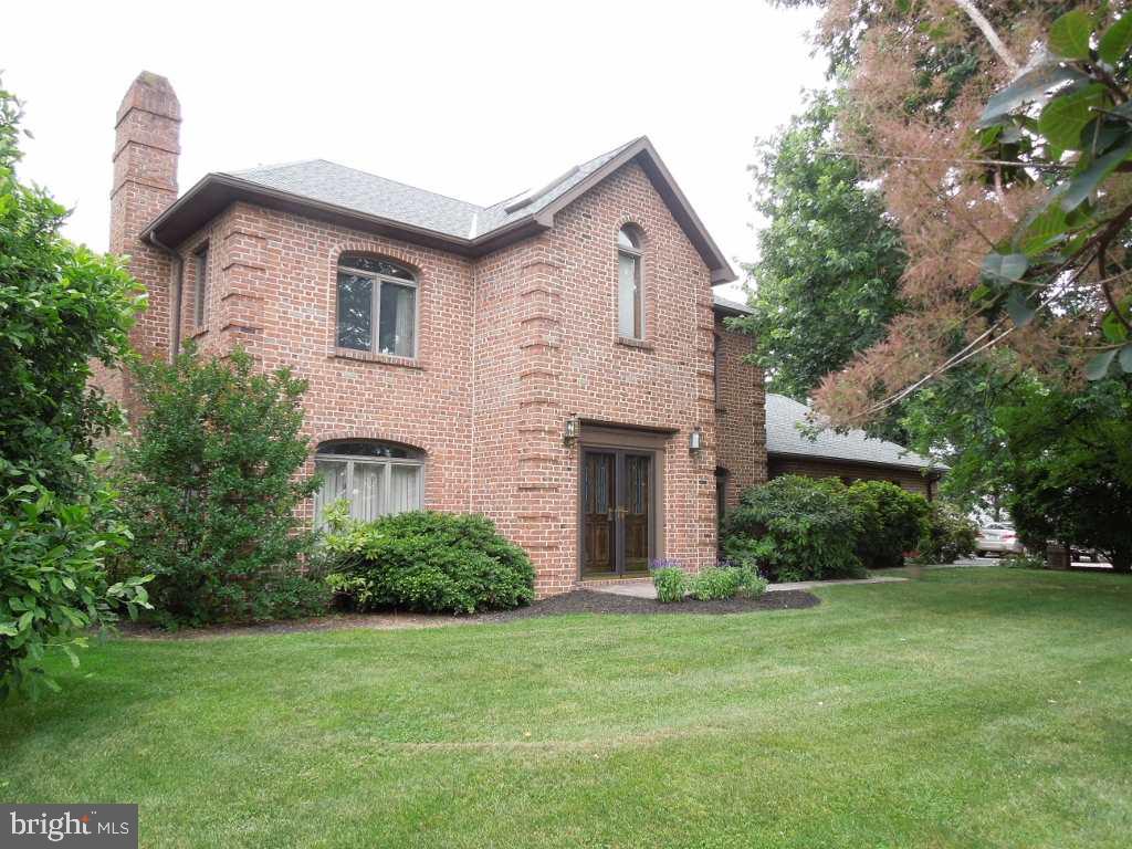 3121 Grandview Road Hanover, PA 17331 - Photo 2 of 36