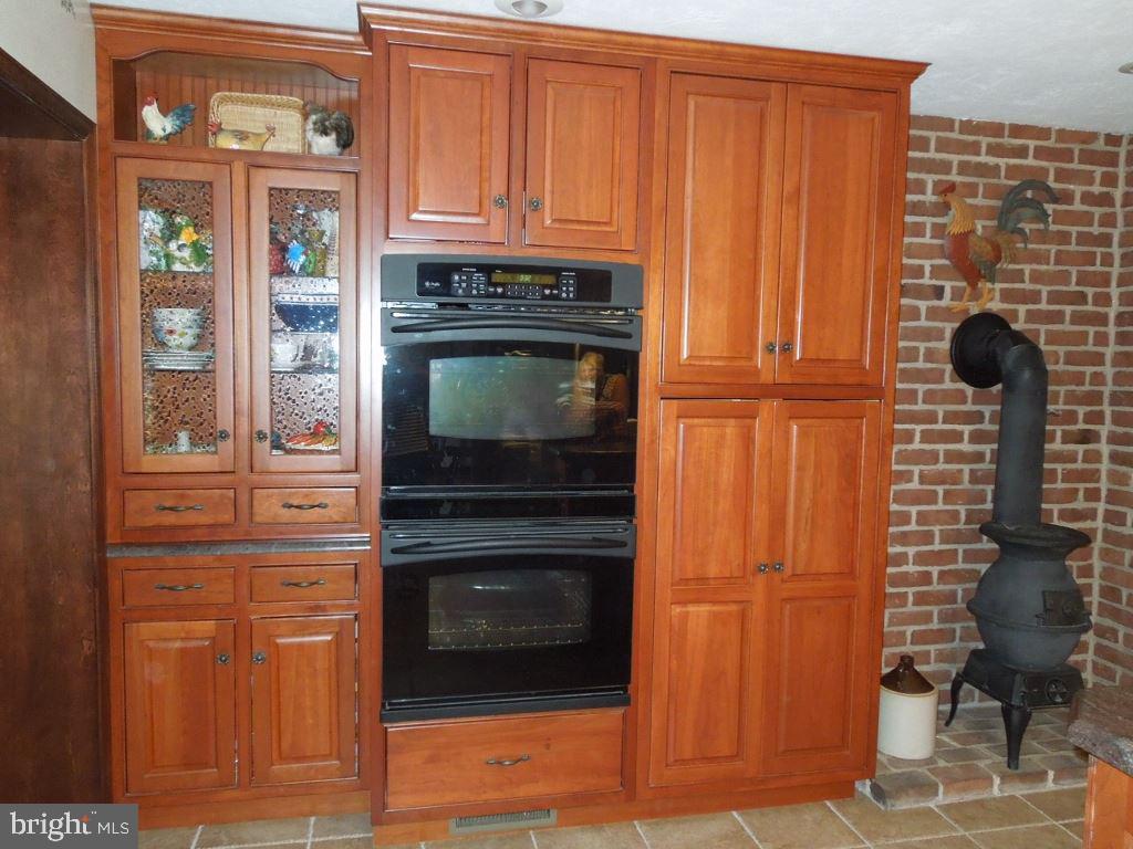 3121 Grandview Road Hanover, PA 17331 - Photo 13 of 36