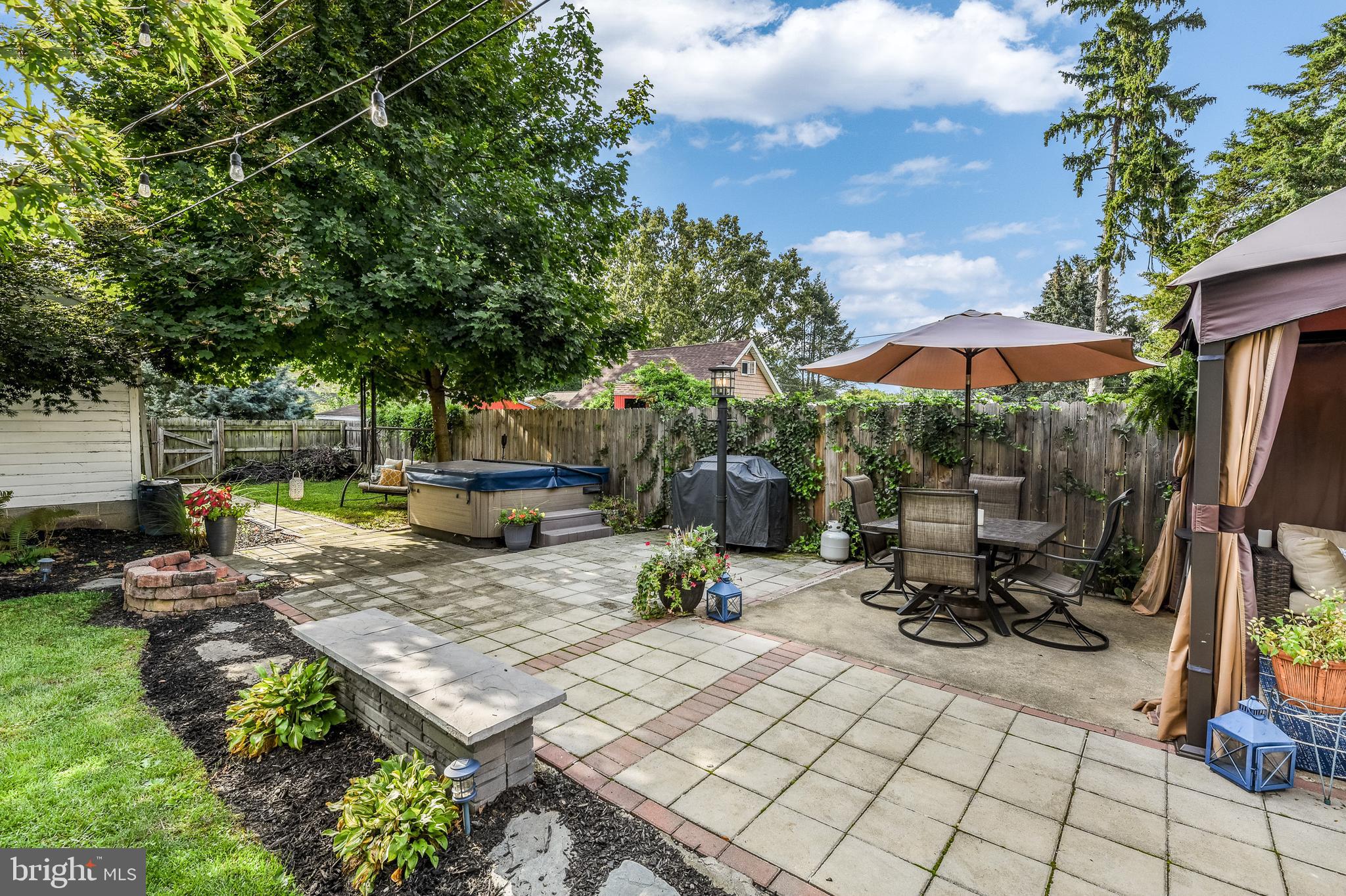 318 South Cedar Street Lititz, PA 17543 - Photo 2 of 23