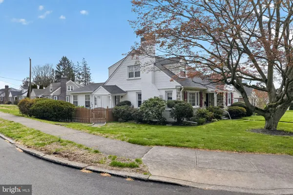 $550,000 | 517 Weymouth Road, Springfield, PA 19064