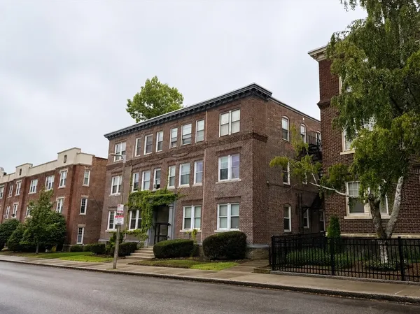 $3,200 | 26 Park Vale Avenue, Unit 2, Boston, MA 02134