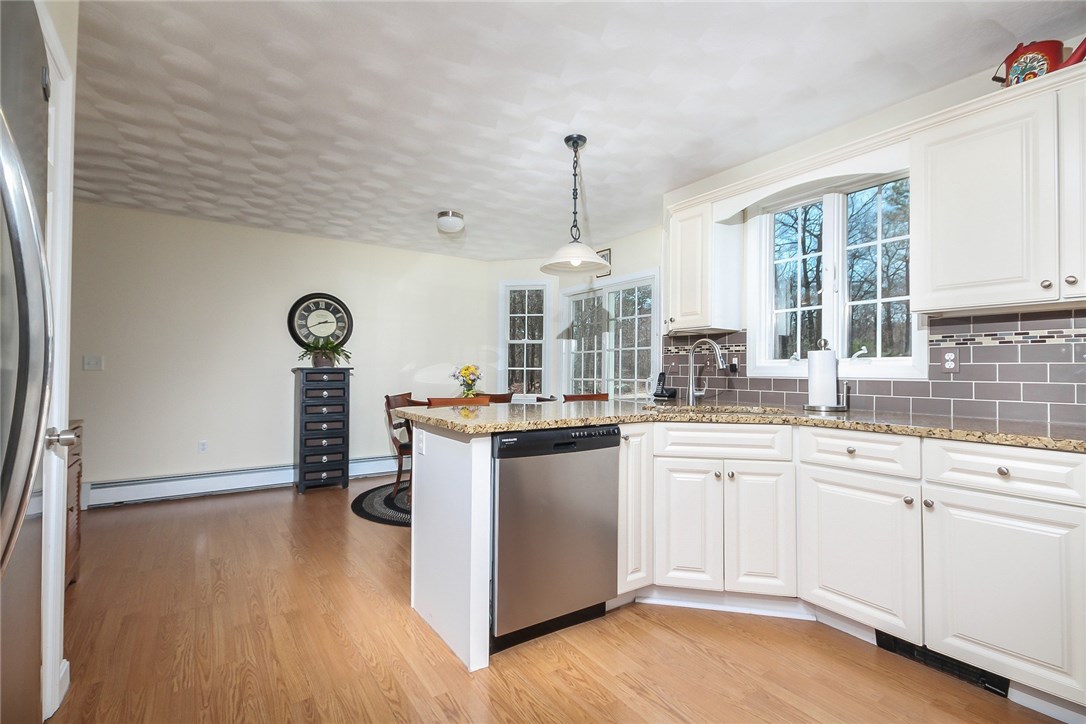 230 Buckeye Brook Road Charlestown, RI 02813 - Photo 16 of 34