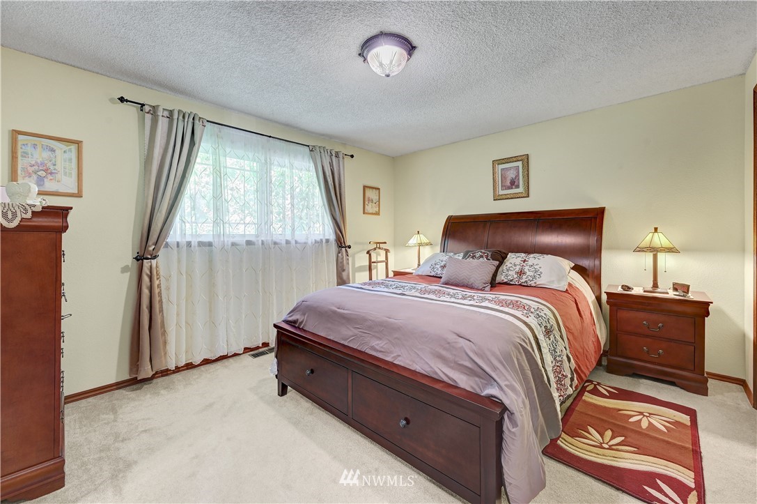 21710 9th Avenue West Bothell, WA 98021 - Photo 12 of 24