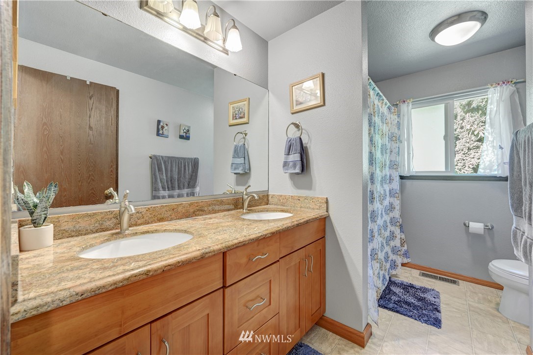 21710 9th Avenue West Bothell, WA 98021 - Photo 16 of 24