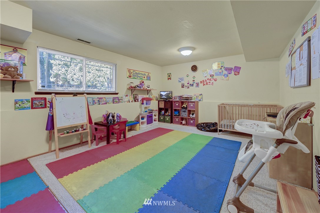 21710 9th Avenue West Bothell, WA 98021 - Photo 19 of 24
