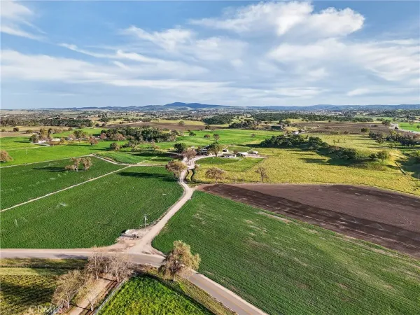$3,399,000 | 5385 Camp 8 Road, Paso Robles, CA 93446