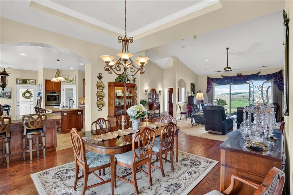 5385 Camp 8 Road Paso Robles, CA 93446 - Photo 15 of 38