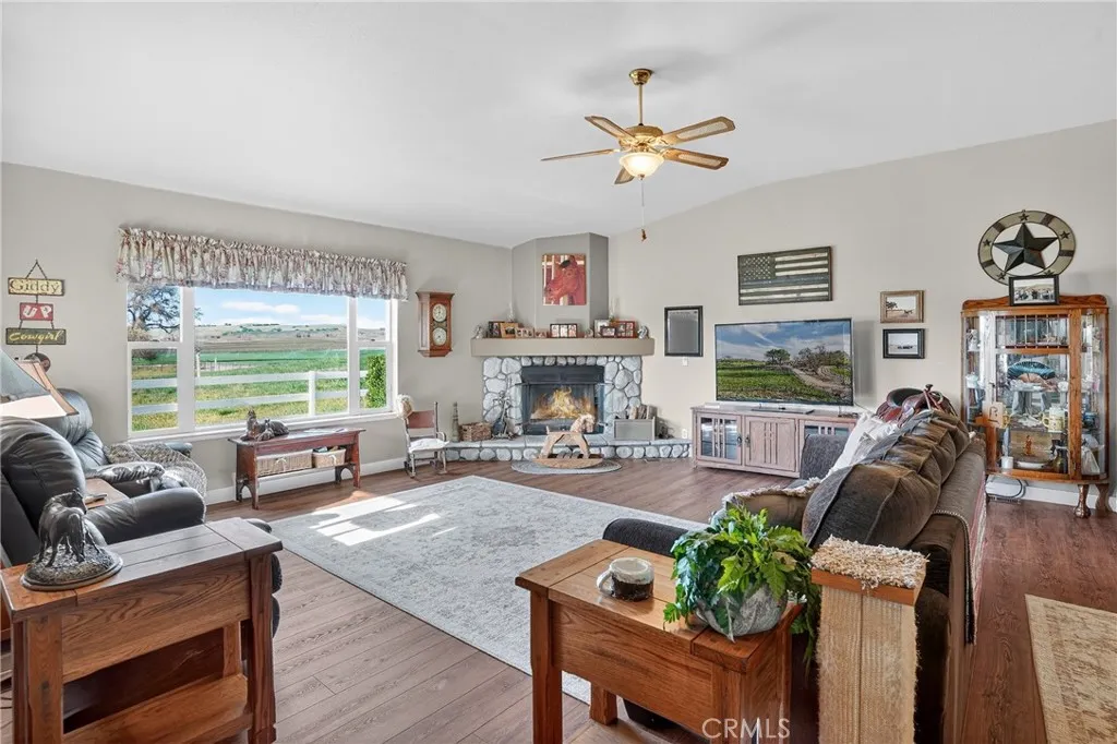 5385 Camp 8 Road Paso Robles, CA 93446 - Photo 18 of 38