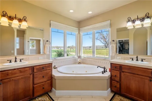$3,399,000 | 5385 Camp 8 Road, Paso Robles, CA 93446
