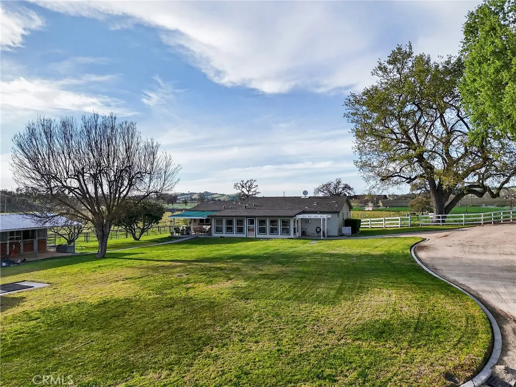 5385 Camp 8 Road Paso Robles, CA 93446 - Photo 25 of 38