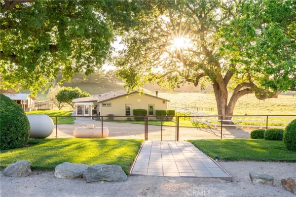 $3,399,000 | 5385 Camp 8 Road, Paso Robles, CA 93446